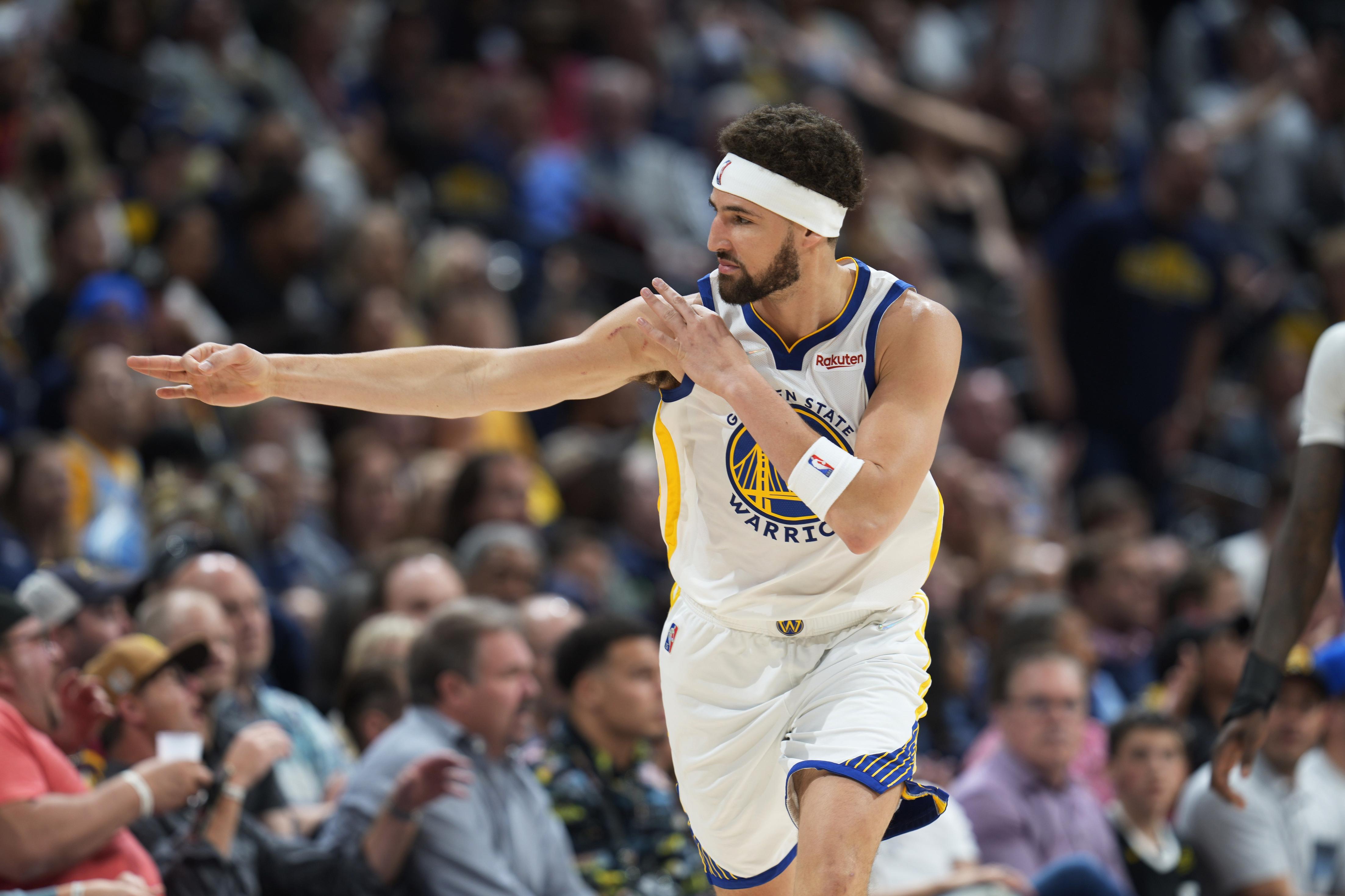 星空体育登陆首页金州勇士迎NBA季后赛关键赛；关键时刻内部沟通；目标明确；球队文化再被提及的简单介绍