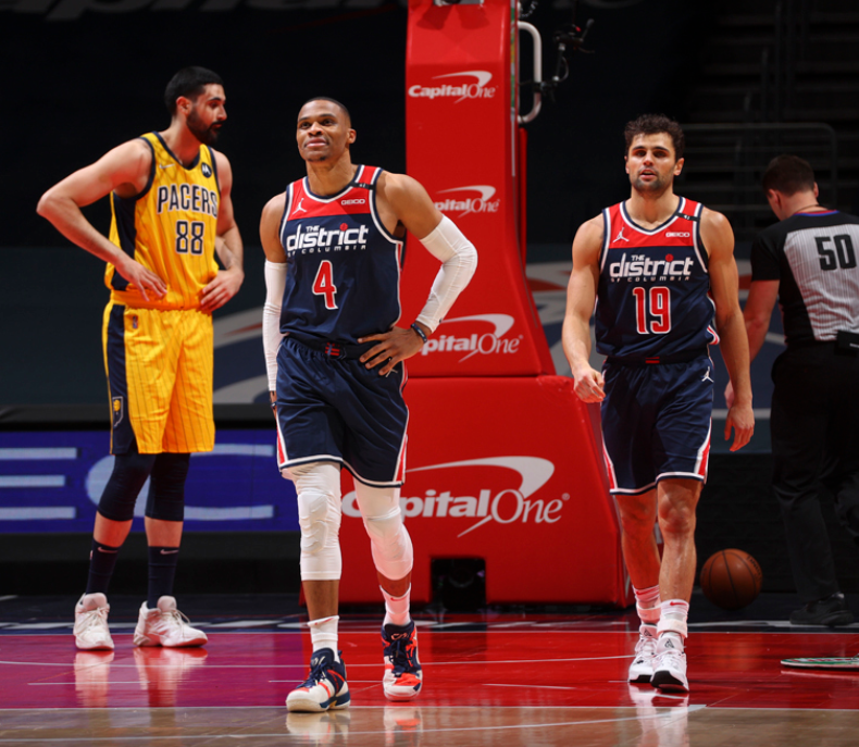 关于华盛顿奇才今夜复出首秀；志在中超名次提升；质疑声仍在；球探报告显示潜力的信息