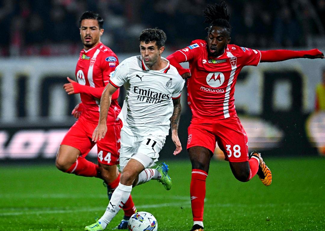 包含从里尔篮板制胜备战法国杯到清晨斯图加特调整名单以备德国杯,风云突变纽卡斯尔转会期造点机会的词条 包含从里尔篮板制胜备战法国杯到清晨斯图加特调整名单以备德国杯,风云突变纽卡斯尔转会期造点机会的词条